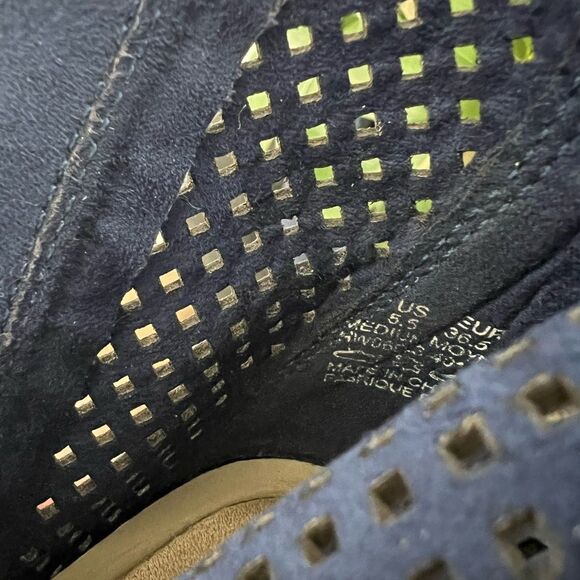 Hush Puppies Shoes - Picture 6 of 6